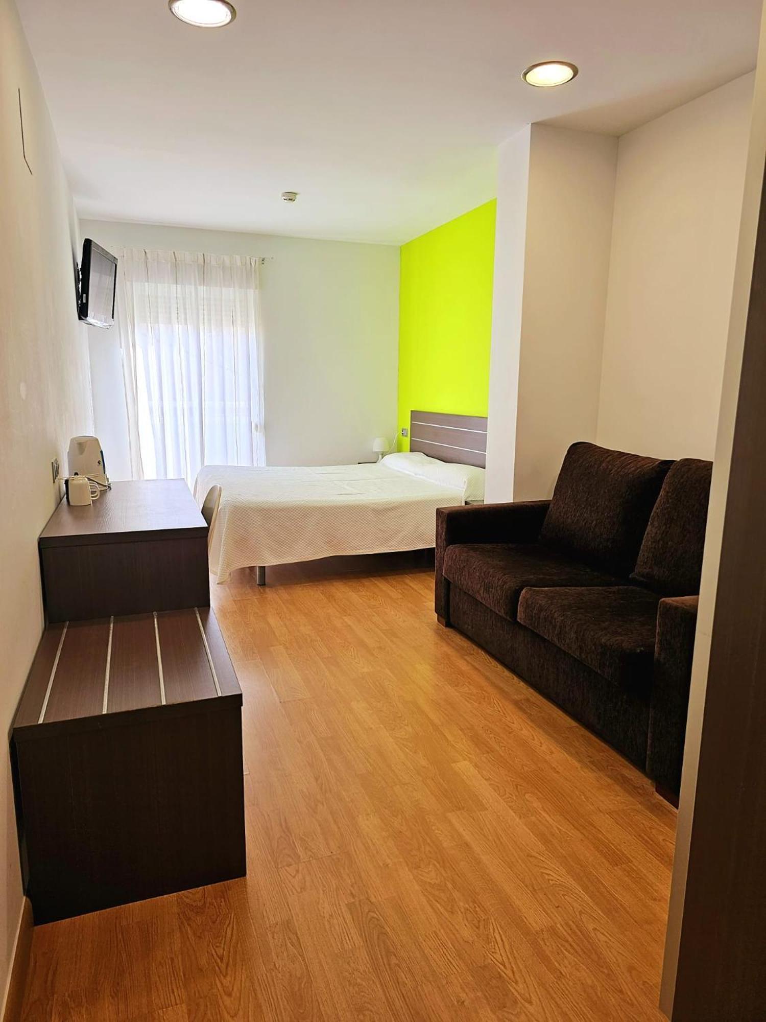 Roca-mar Hotel