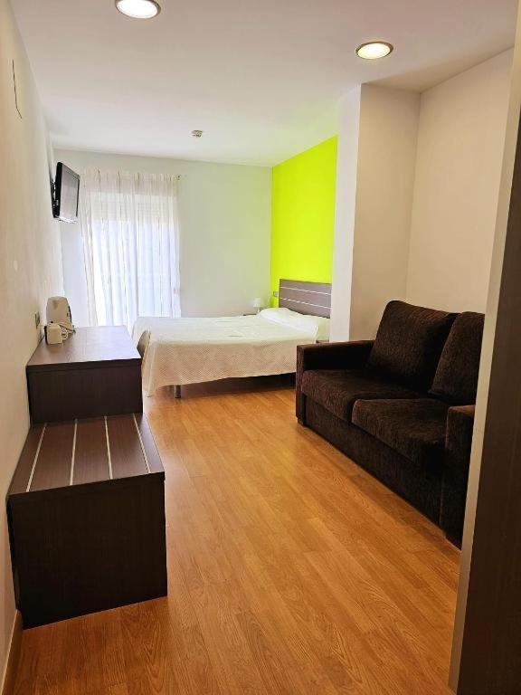 Hotel Roca-mar 3*